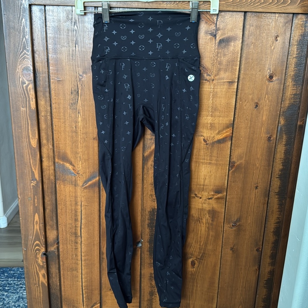 Dixxon Flannel Classic Branded Legging with Reusable Bag, Size XS
